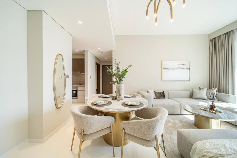 Grand Bleu 02 - LIMITED OFFER! 1BR Coastal Retreat at Emaar Beachfront Apartment in Dubai