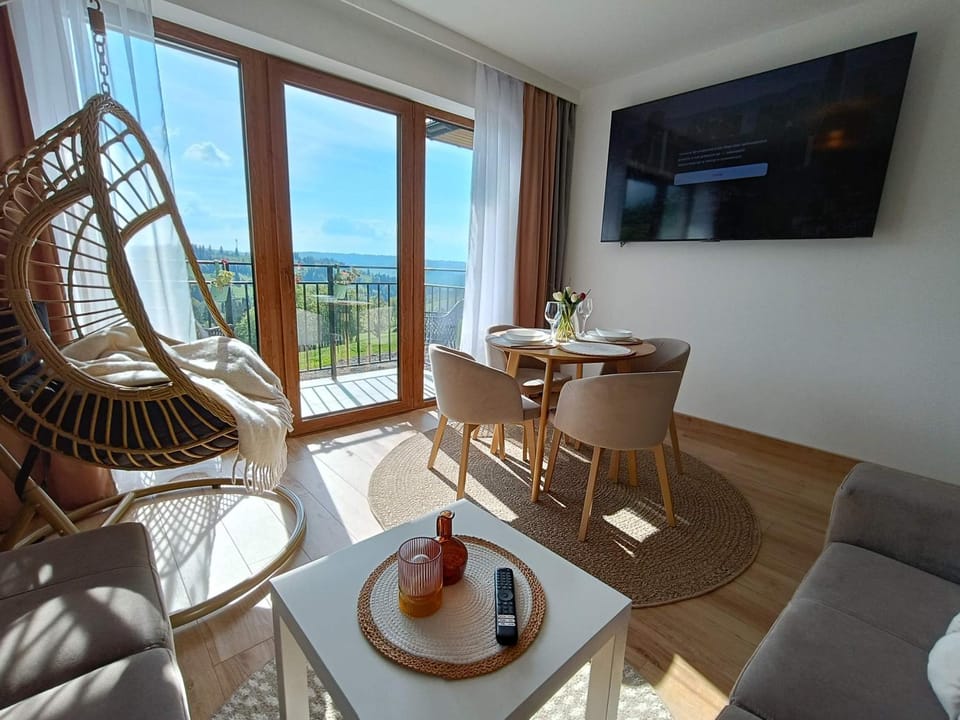 Natural landscape, View (from property/room), Balcony/Terrace, Living room, Seating area