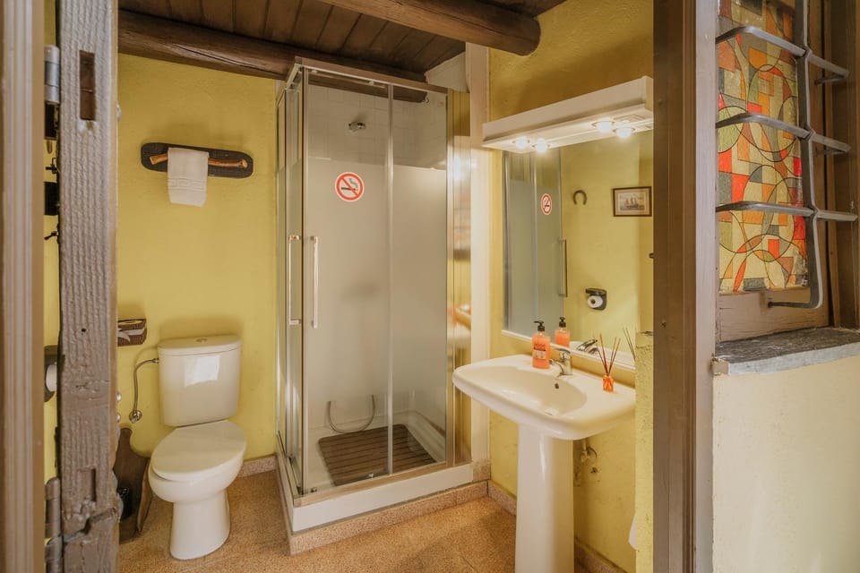 Bathroom, Living room