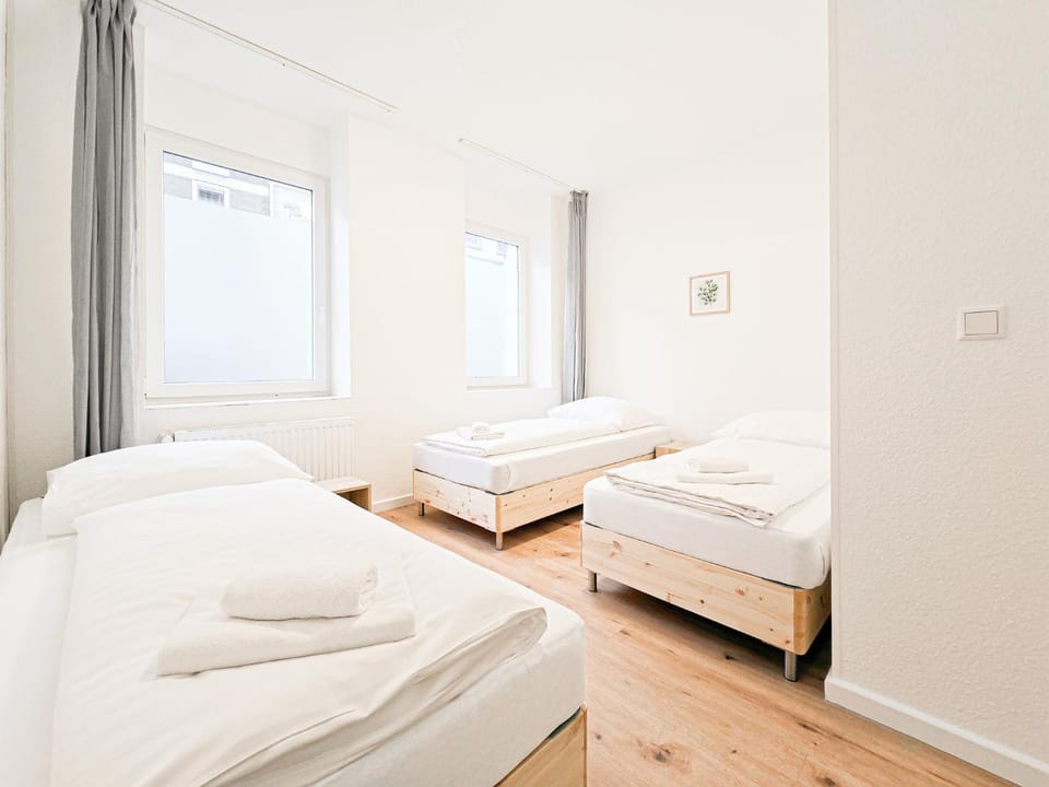Bed, Photo of the whole room, Bedroom, heating