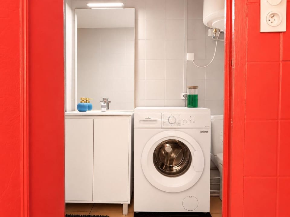 Shower, washing machine