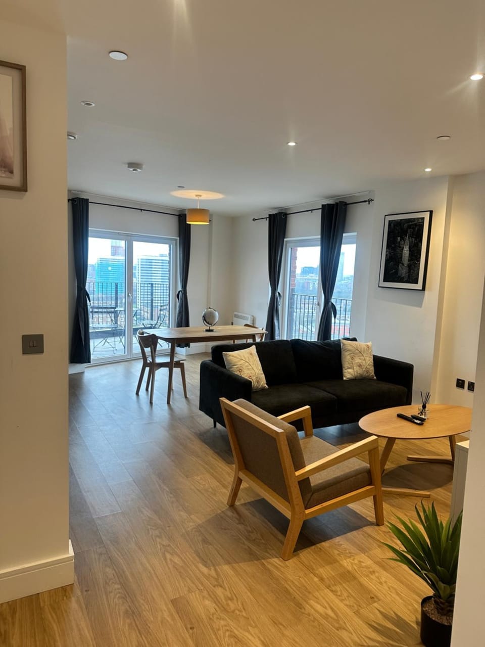 TV and multimedia, Seating area, Dining area, Evening entertainment