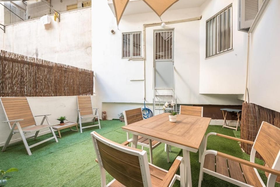 Charming Apartment near Acropolis 100mbps WiFi Apartment in Athens