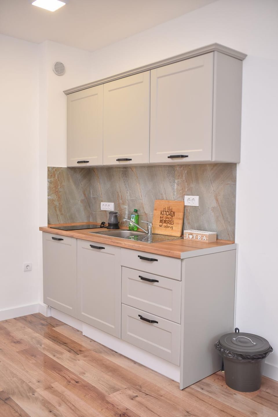 Kitchen or kitchenette, stove
