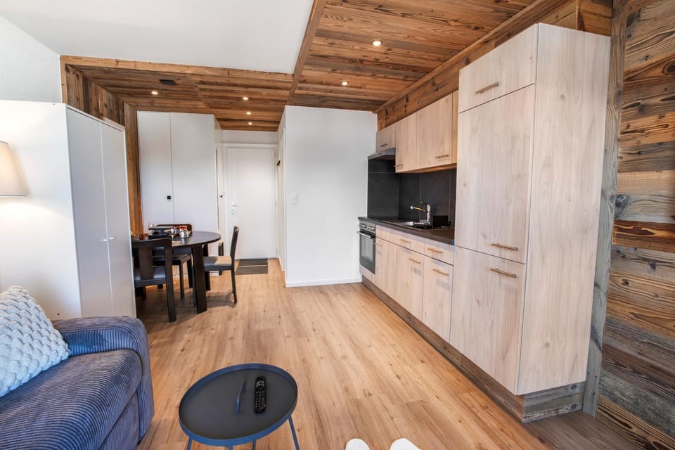 Kitchen or kitchenette, Living room, Dining area, oven, wardrobe