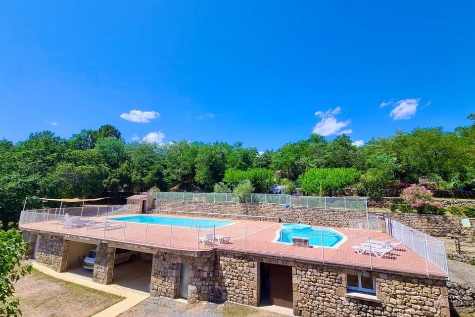 Pool view, Swimming pool