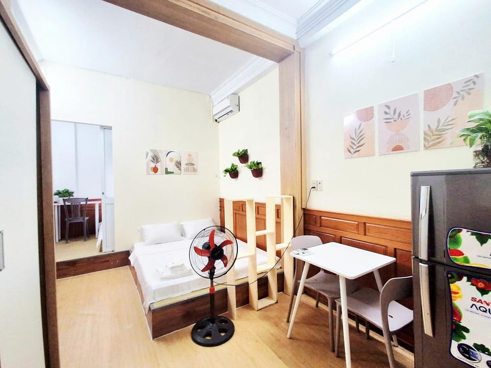 Seating area, Bedroom, kitchen