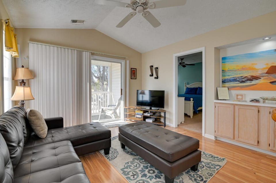 4 Mi to Beach: Golf Getaway at River Oaks Resort! House in Carolina Forest