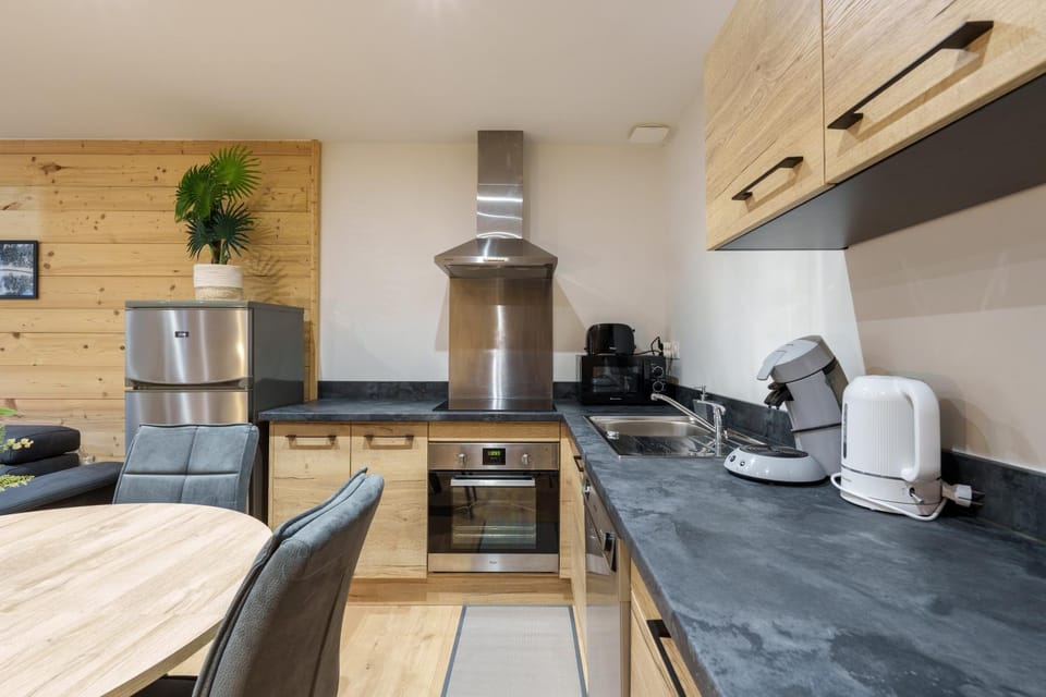 Kitchen or kitchenette, stove