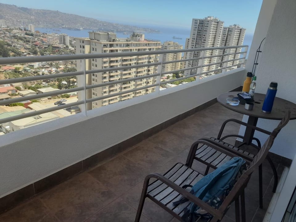 Balcony/Terrace, City view