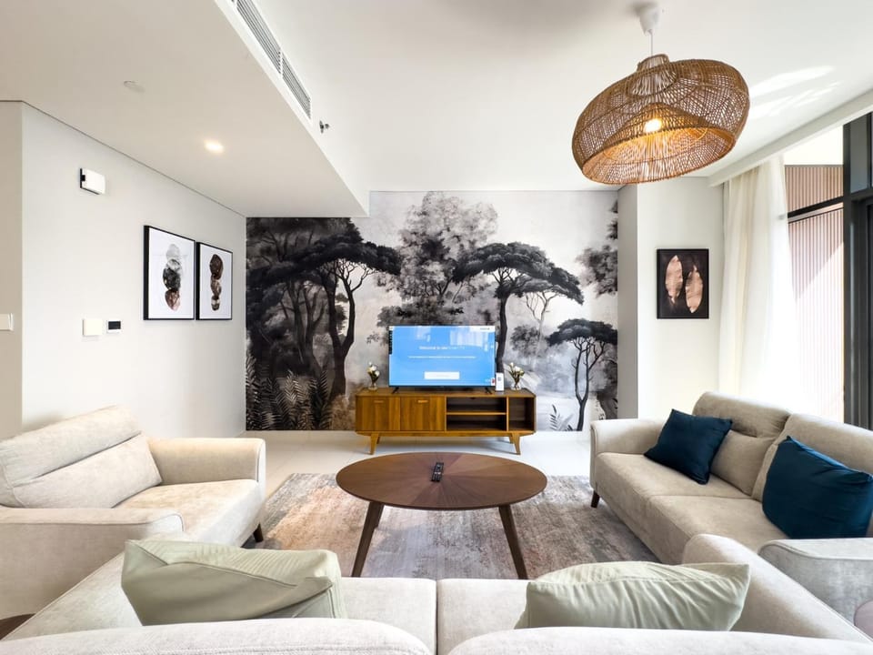 Communal lounge/ TV room, Evening entertainment