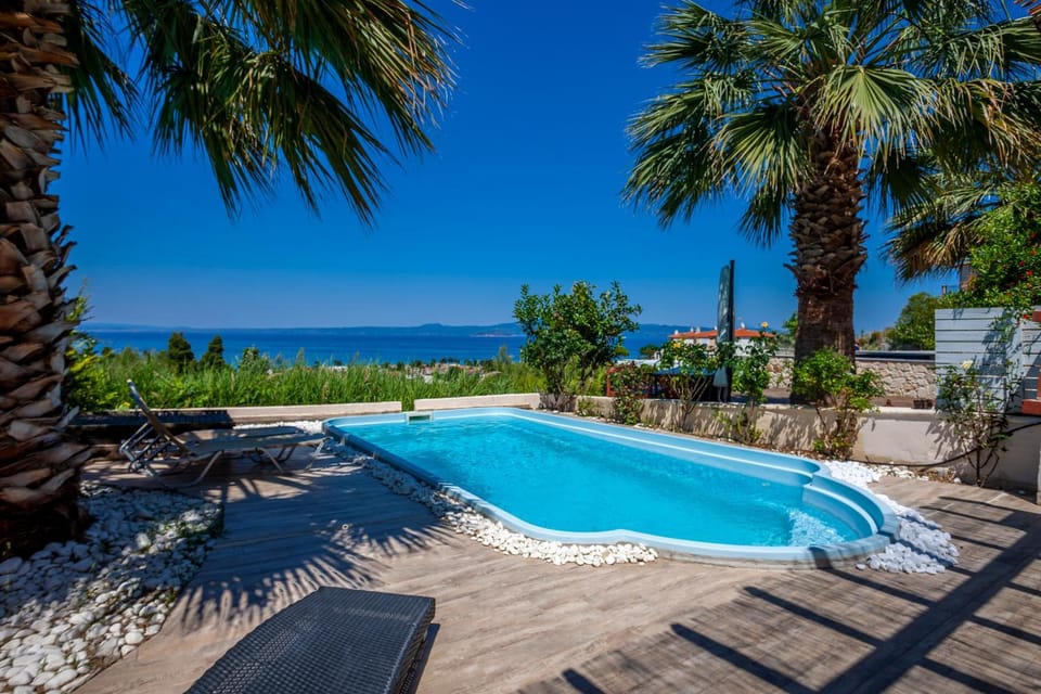 Day, Natural landscape, Pool view, Sea view, Swimming pool