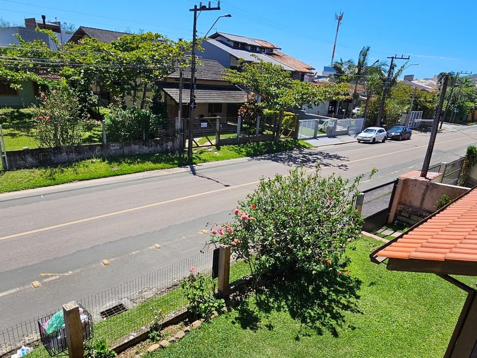 Garden, Street view