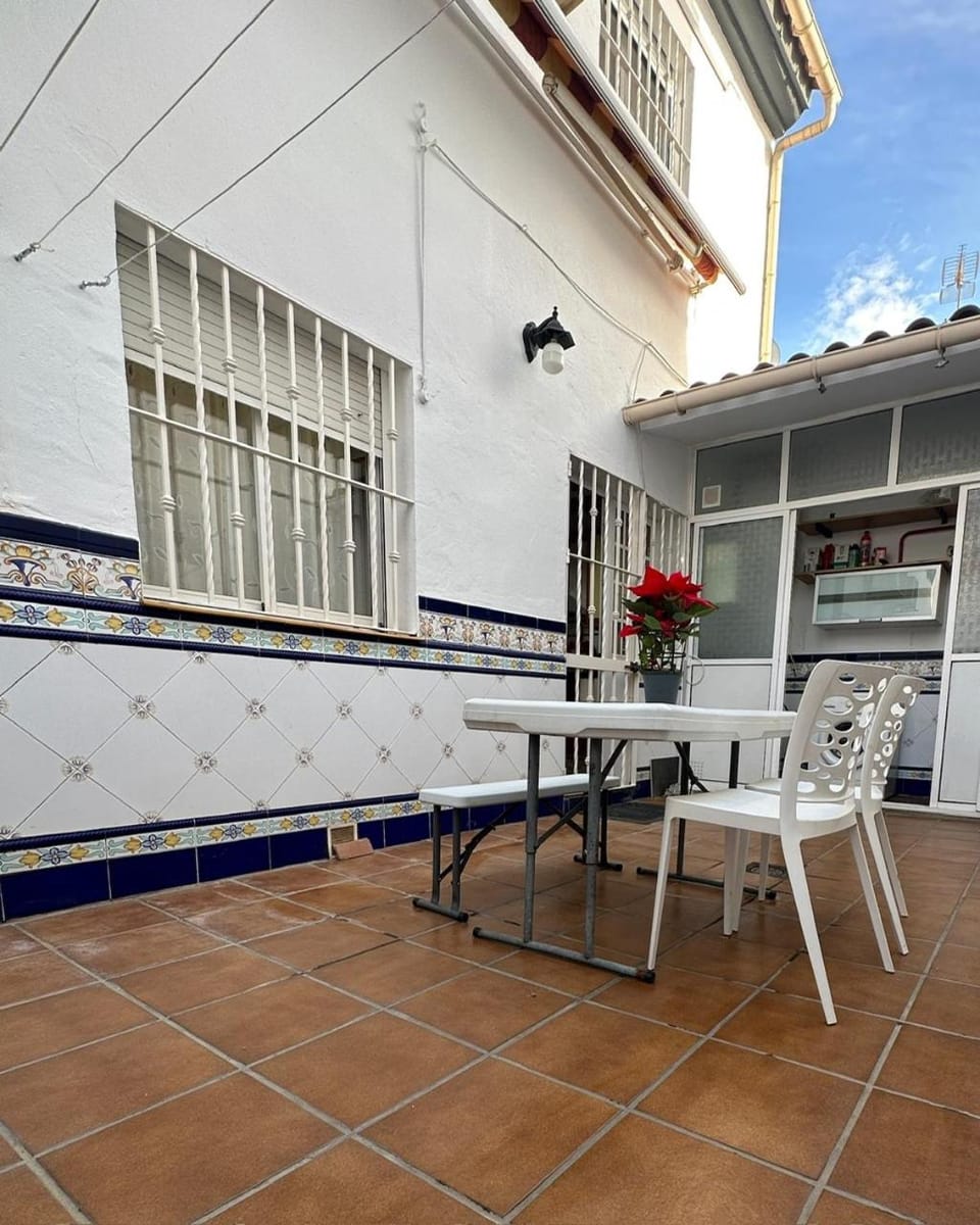 Patio, Dining area