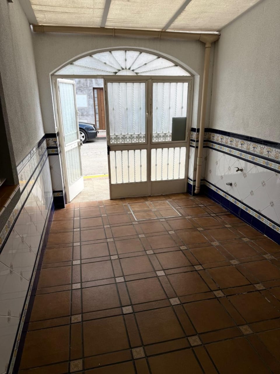 Neighbourhood, Parking