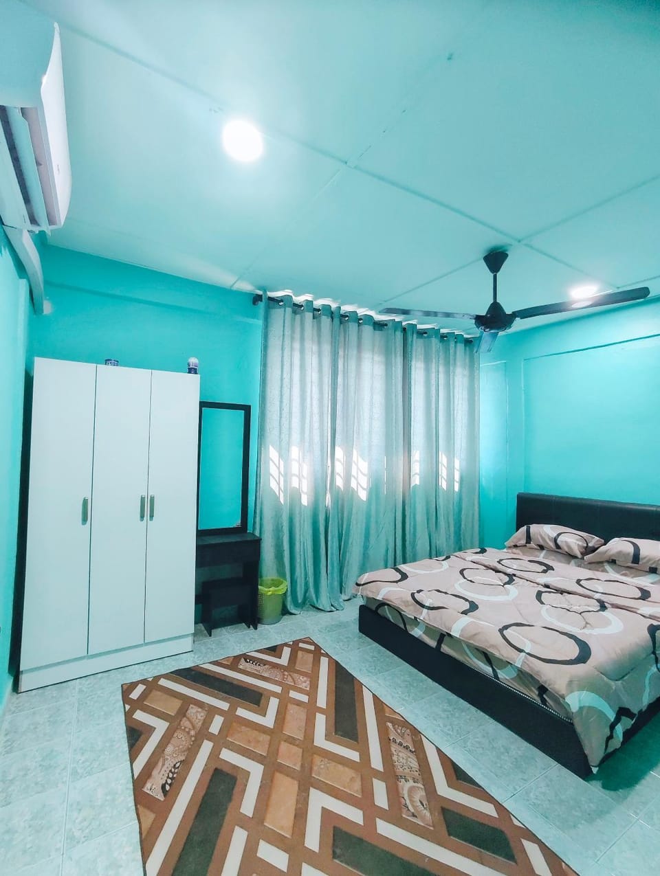 Bed, Bedroom, air conditioner