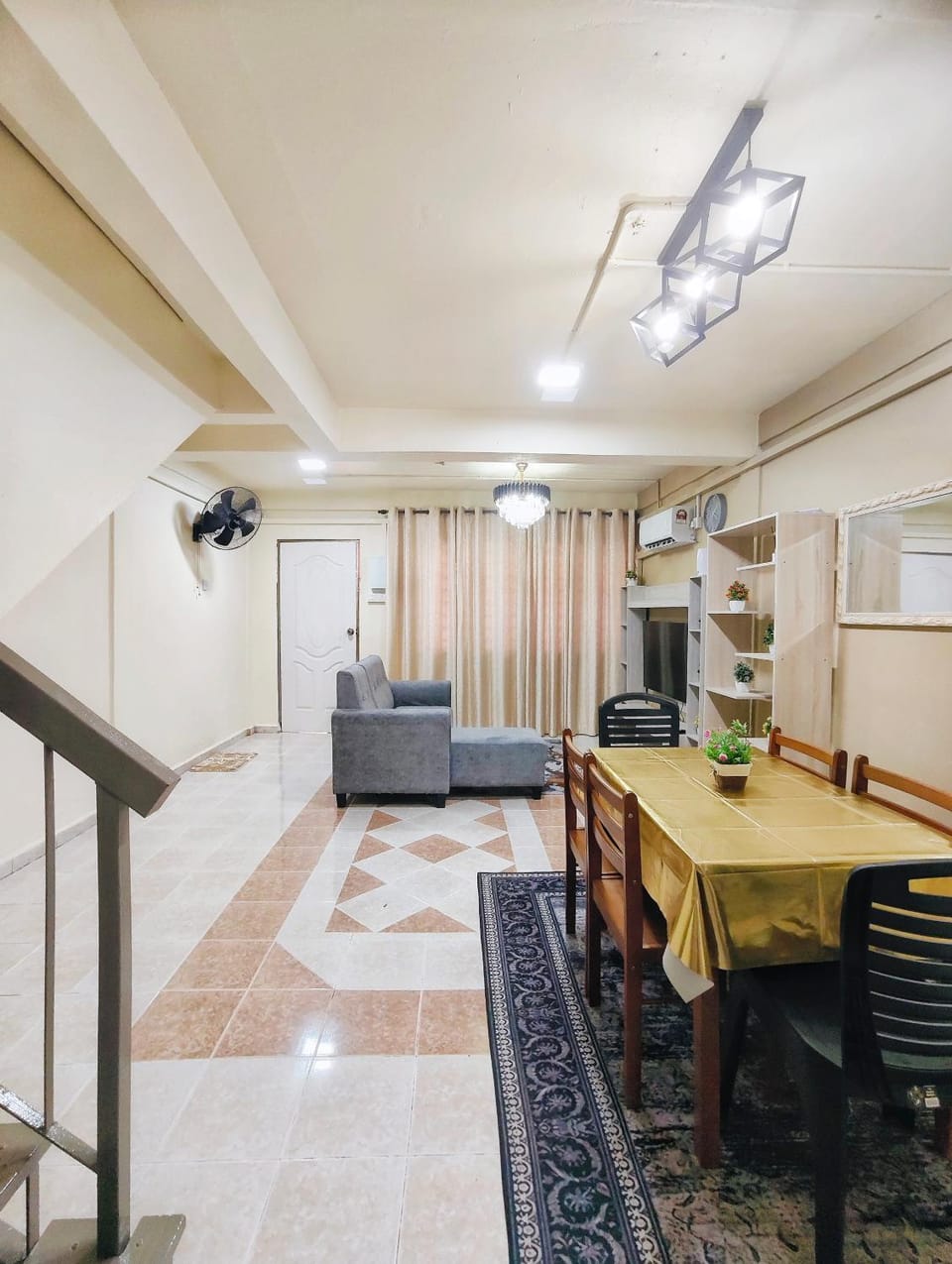 TV and multimedia, Living room, Dining area