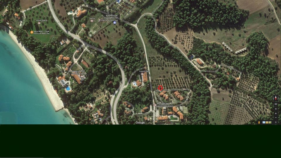 Green, White & Guest Houses by Dimitrios Ballas in Kriopigi, Halkidiki, Greece House in Halkidiki