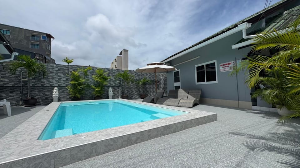 Property building, Swimming pool
