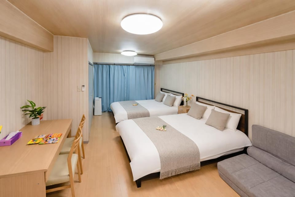 Living room, Photo of the whole room, Seating area, Bedroom