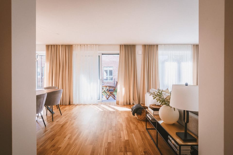 Living room, Dining area