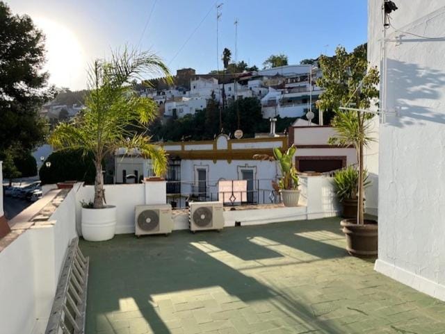 Balcony/Terrace, Balcony/Terrace