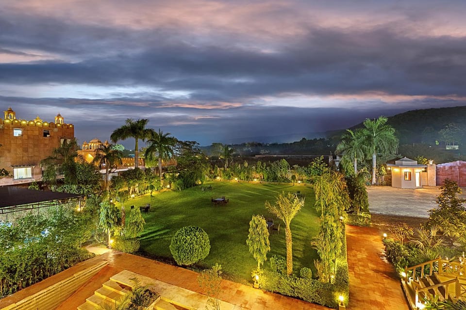 Night, Garden view