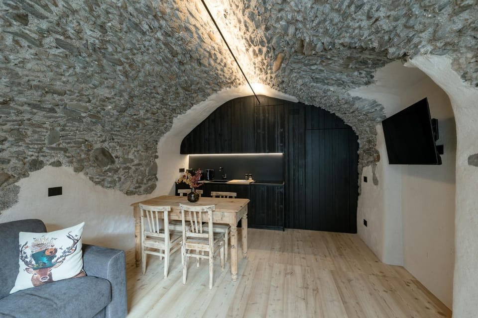 Grotta Bàlzer Apartment in Canton of Grisons