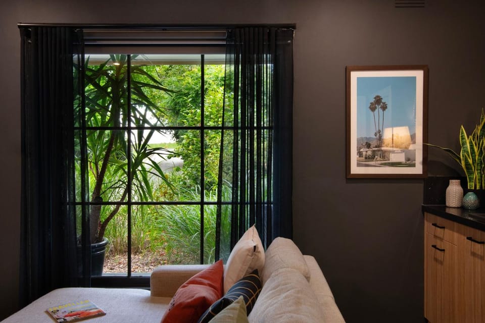 Living room, Garden view