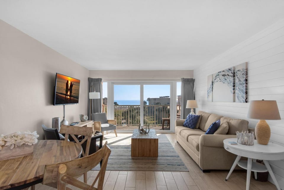 Silver Dunes Penthouse B House in Destin