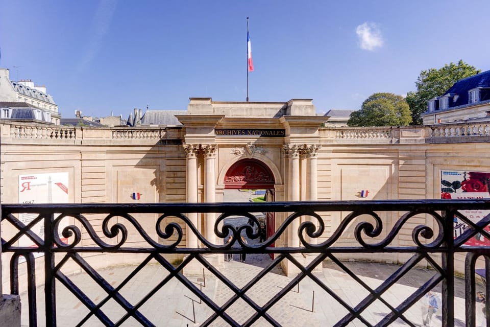 Day, Landmark view
