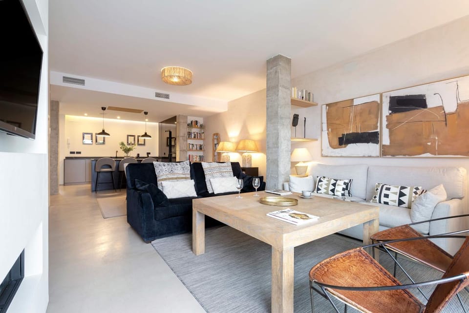 TV and multimedia, Living room, Seating area