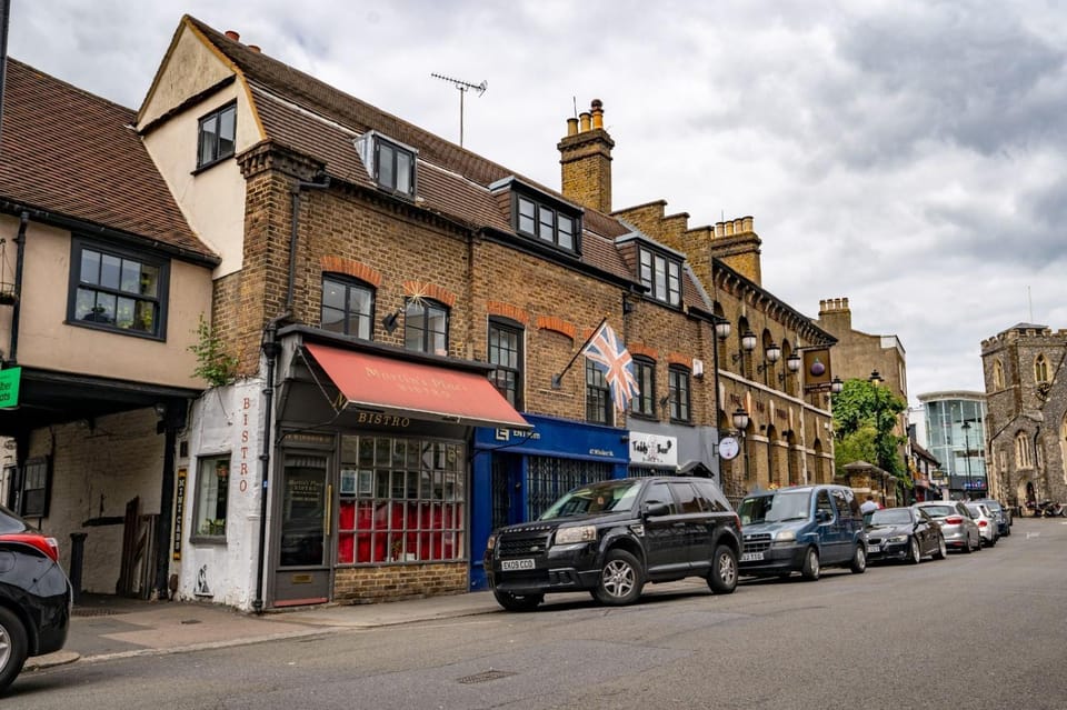 Uxbridge Retreat 2 bed flat Apartment in Uxbridge