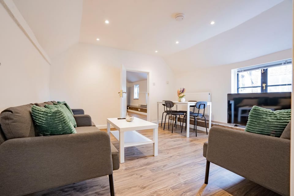 Uxbridge Home 1 bed flat Apartment in Uxbridge