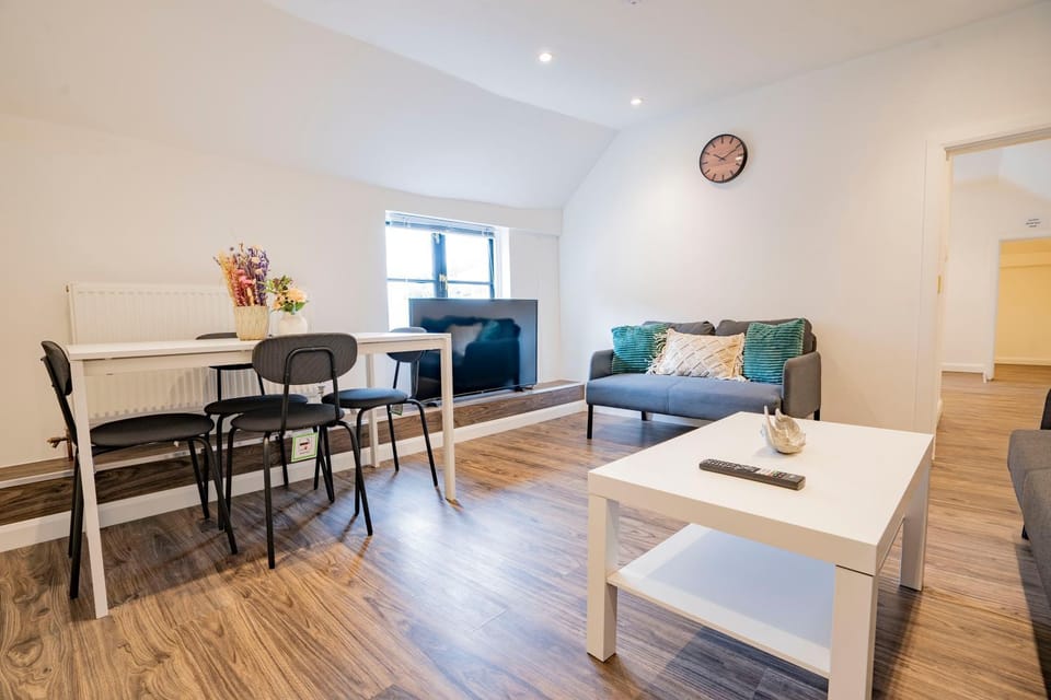 Uxbridge Home 1 bed flat Apartment in Uxbridge