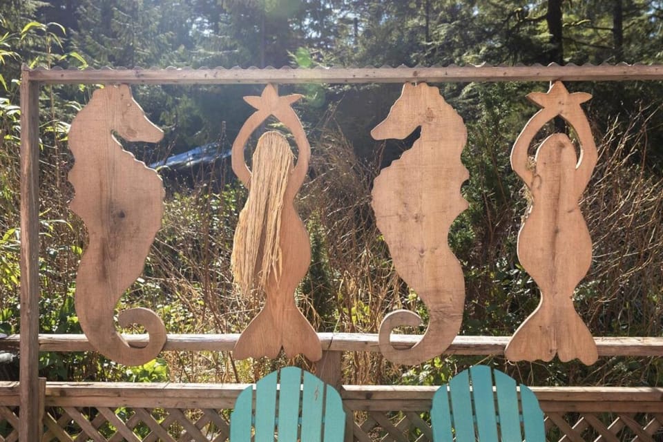 Salal Forest - 2 bedroom cabin in the forest Cabin in Tofino