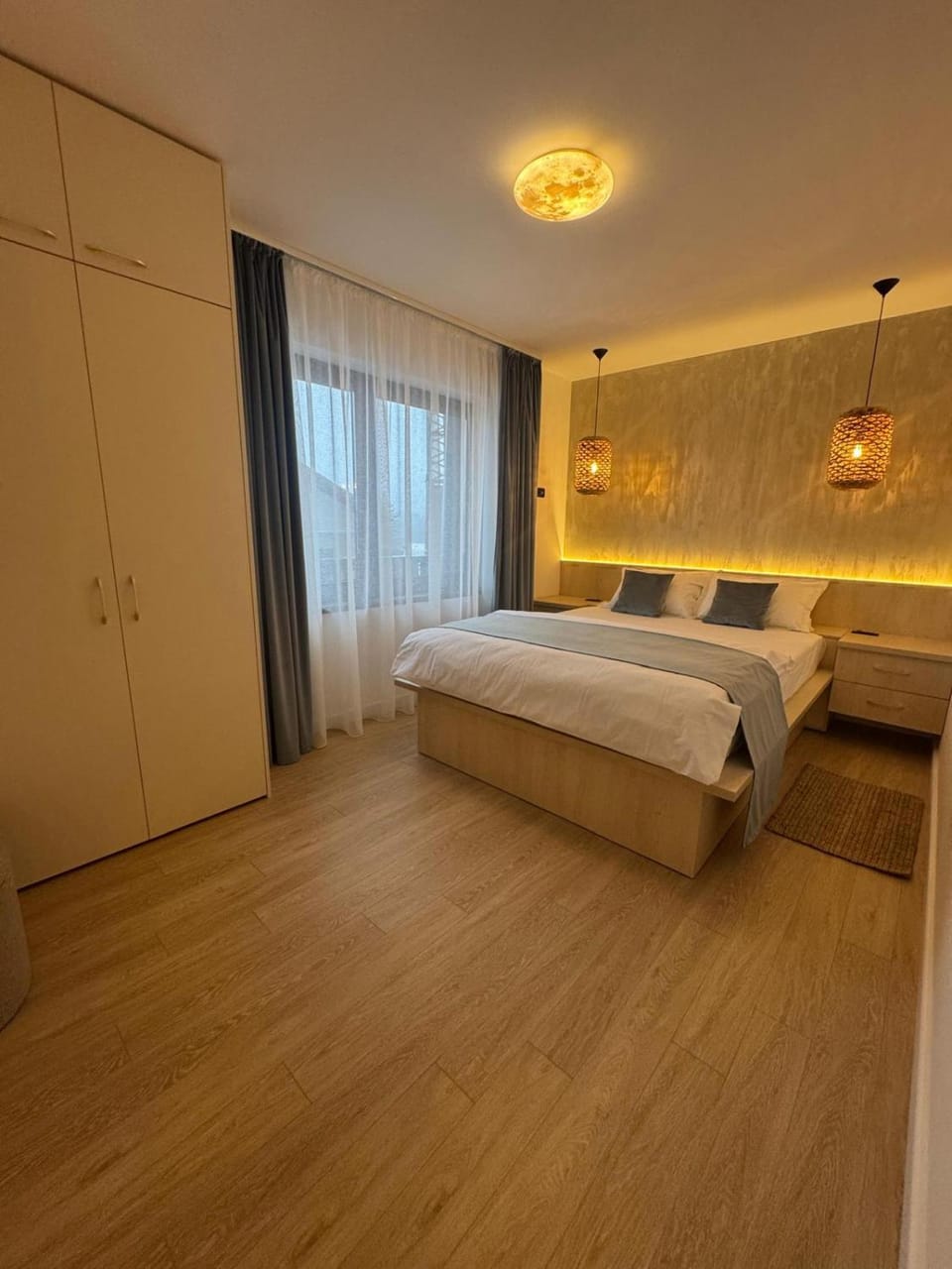Bed, Photo of the whole room, Bedroom, wardrobe