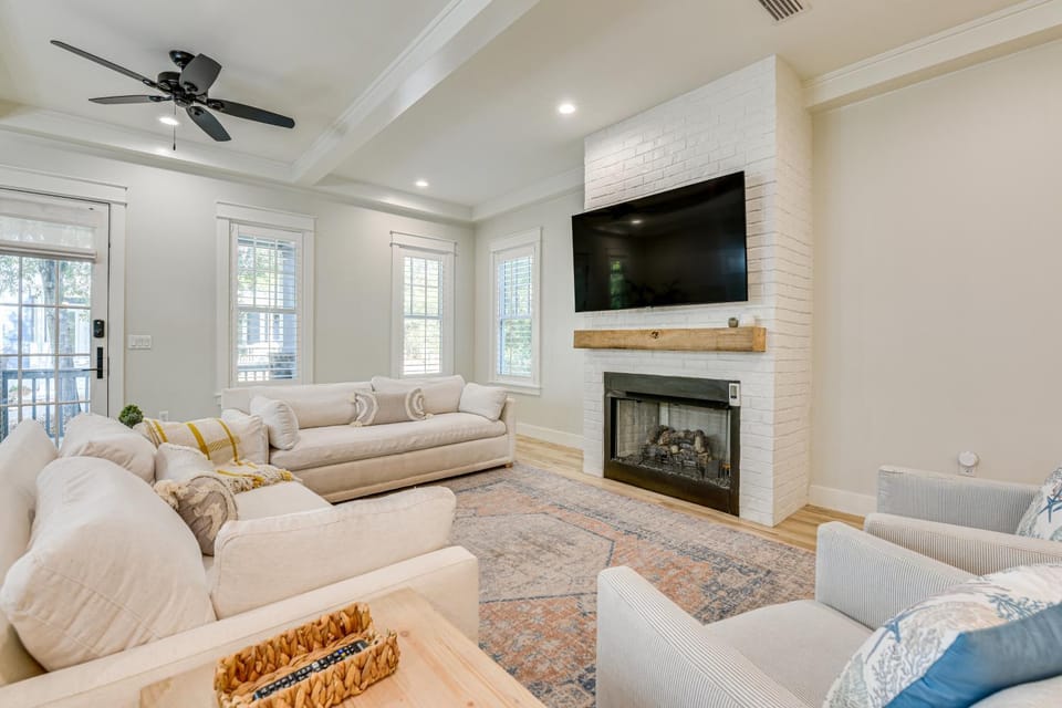Walk to Gulf: Modern Retreat in Santa Rosa Beach! House in South Walton County