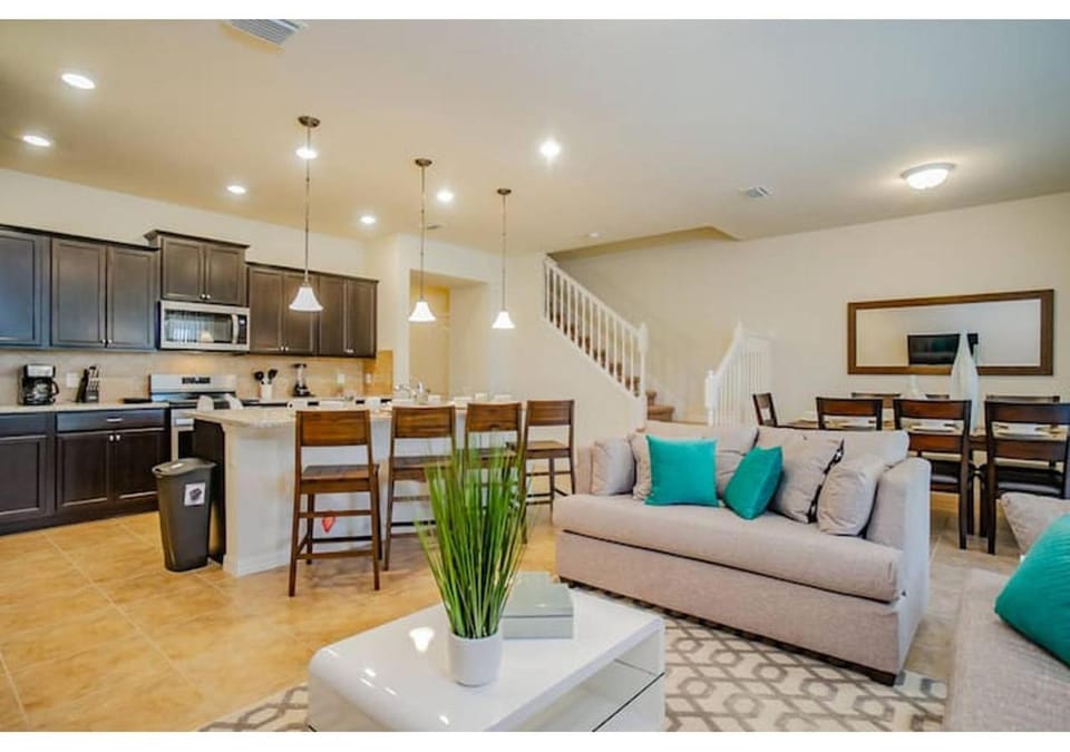 Fabulous 5BR Villa Marvel Private Pool - Solterra Retreat House in Polk County