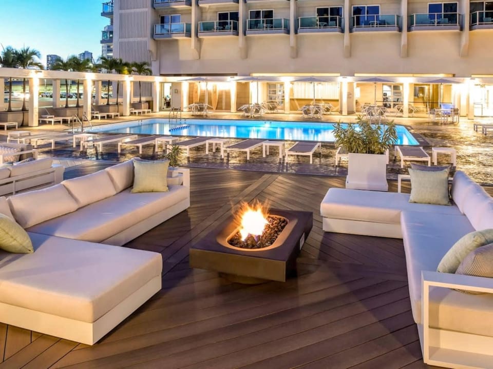 Night, Seating area, Pool view, Swimming pool, sunbed