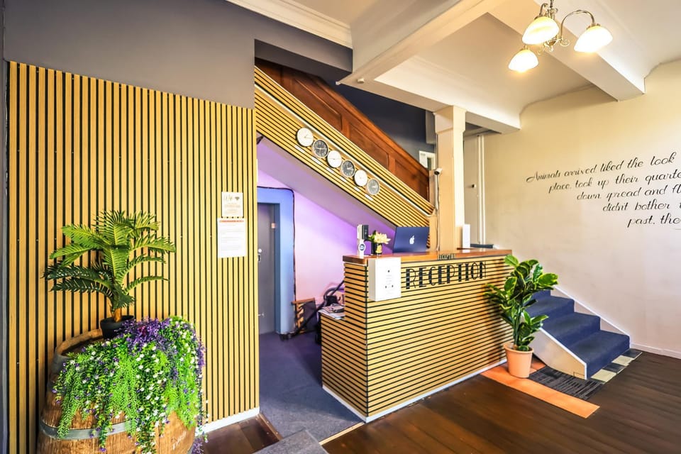 Property building, Lobby or reception