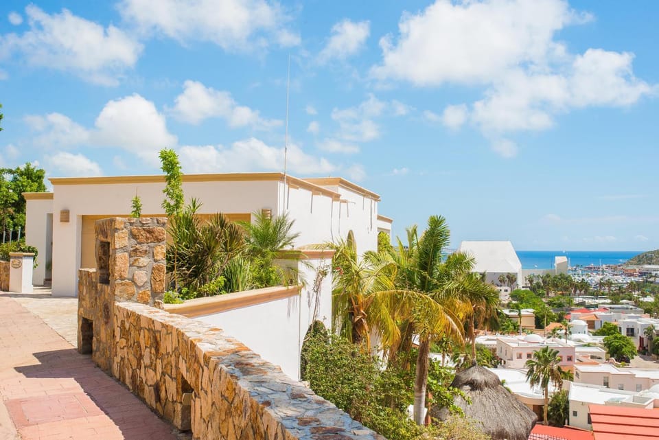 Villa Victoria by Cabo Villas Villa in Cabo San Lucas