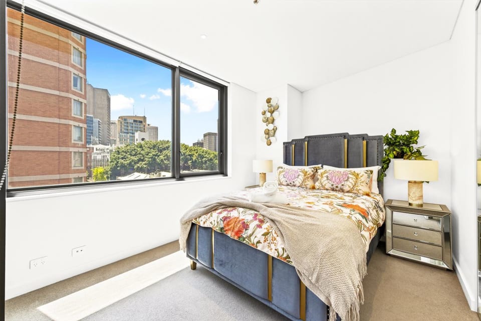 Urban Bliss 2BR Abode - Luxury丨Comfort丨Parking Apartment in Surry Hills