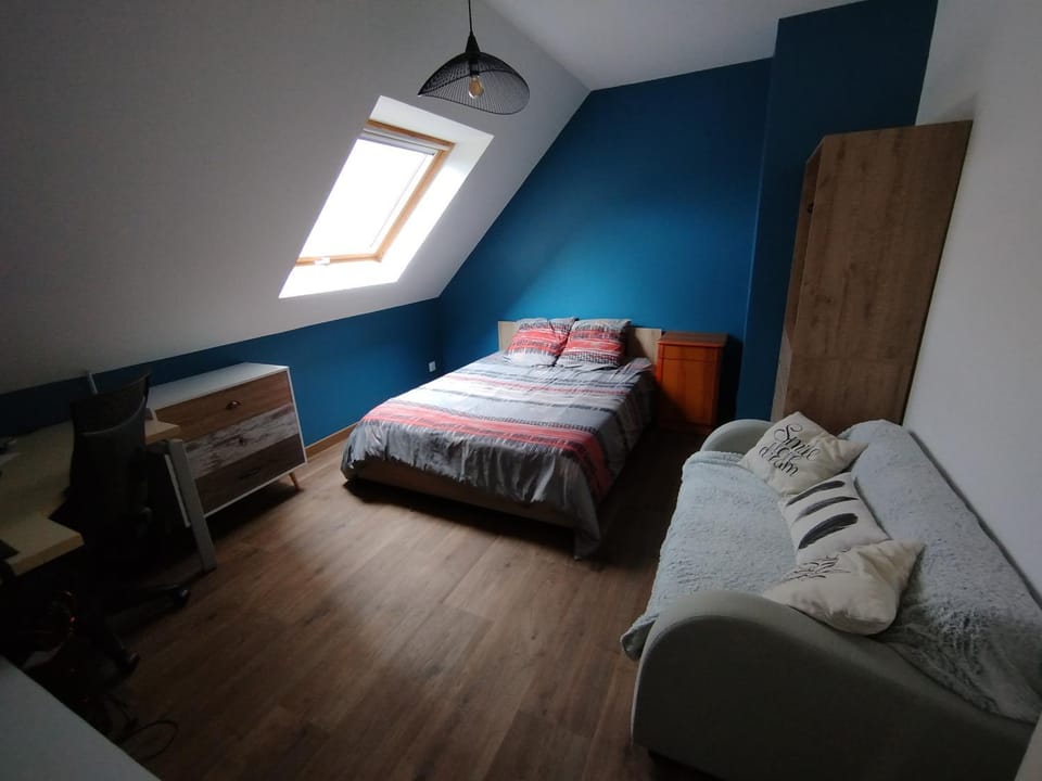 Bed, Bedroom