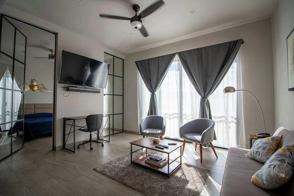 TV and multimedia, Living room, Seating area