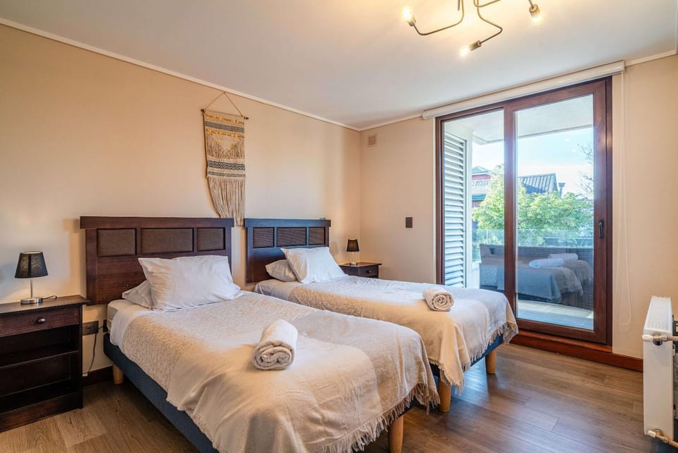 HOM I Parking, WiFi, Vista parcial al Lago, 2D2B, Calefacción Central Apartment in Puerto Varas