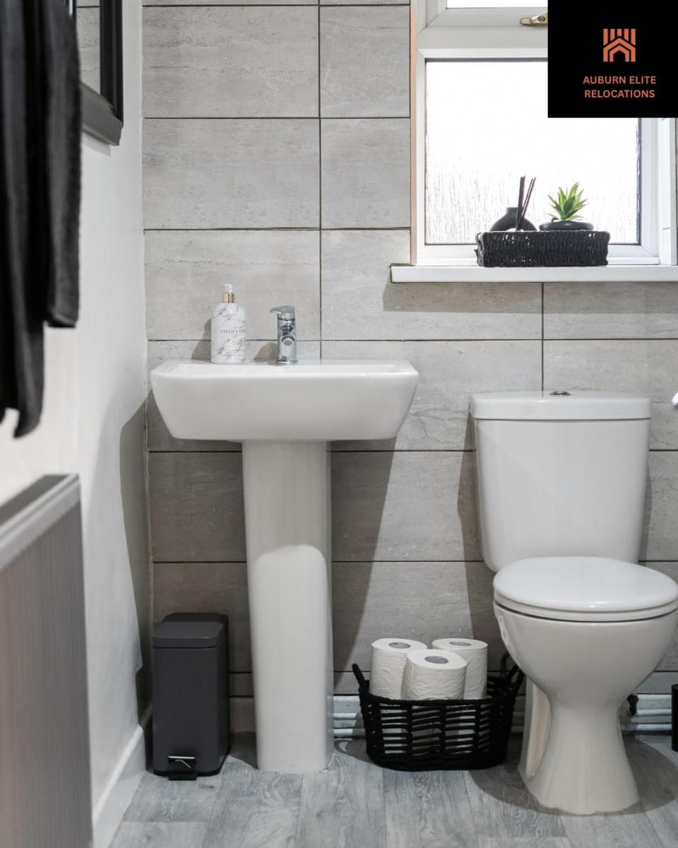 Shower, Bathroom, towels