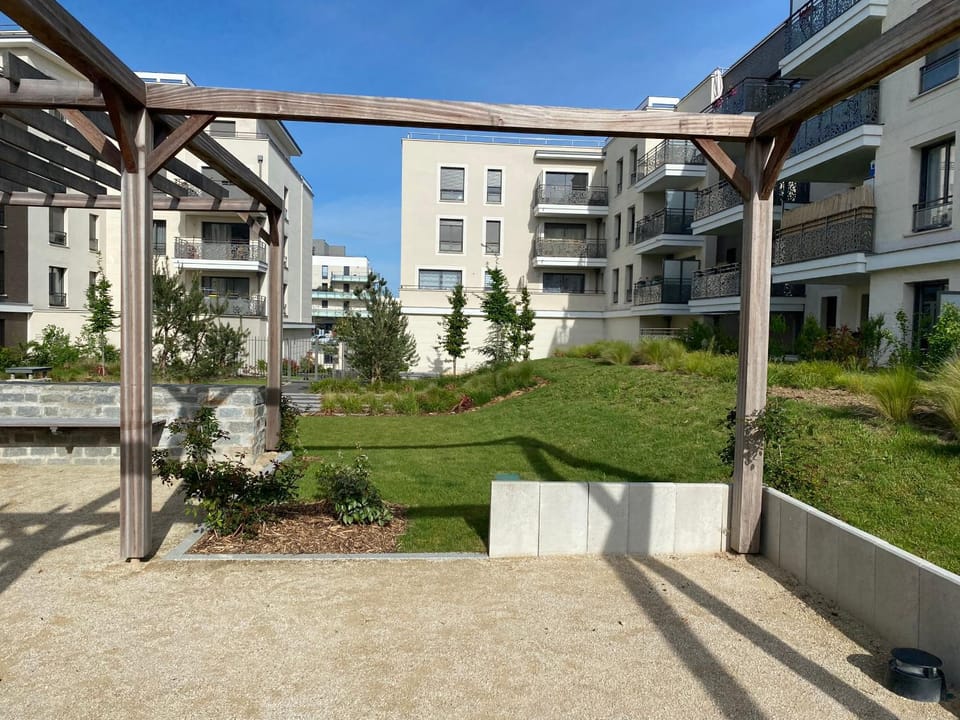 Villa Angélina Apartment in Île-de-France