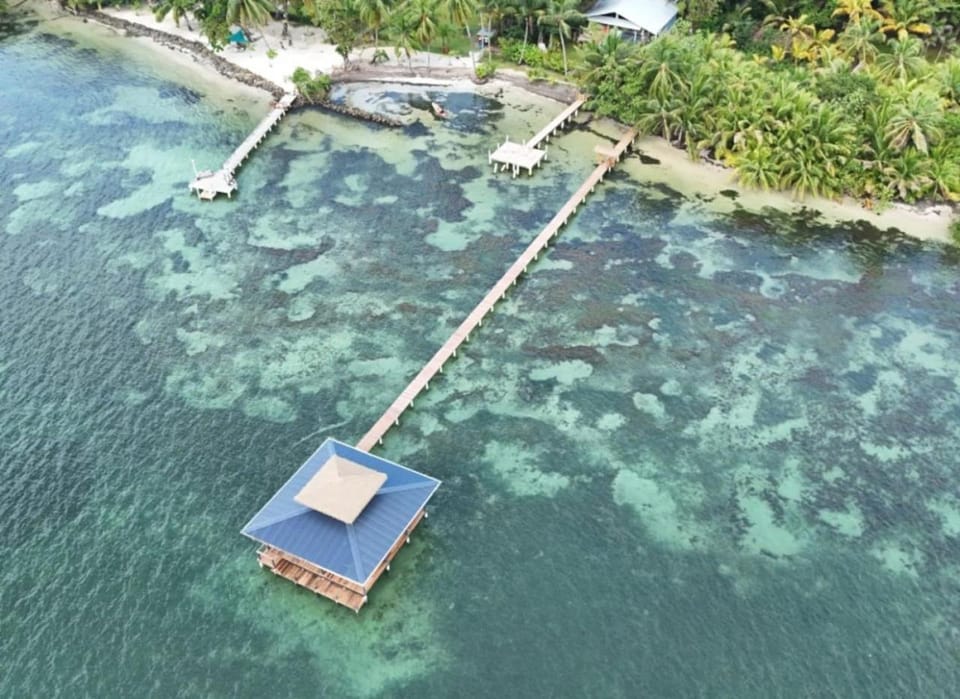 Carenero Hills - Beach and Surf Bungalows Apartment in Bocas del Toro Province