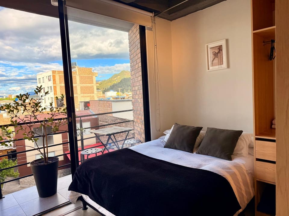 Bed, Natural landscape, View (from property/room), Balcony/Terrace, Photo of the whole room, Bedroom